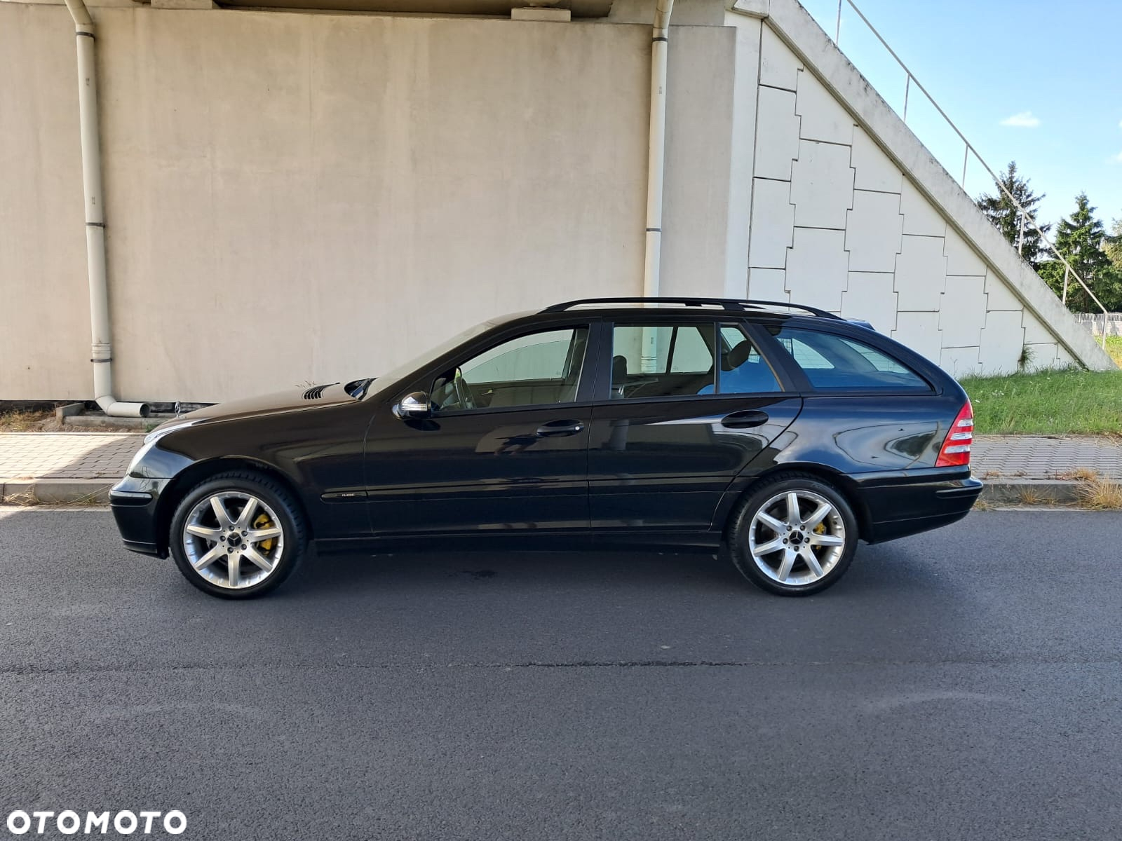 Mercedes-Benz Klasa C 180 T Kompressor Classic - 3