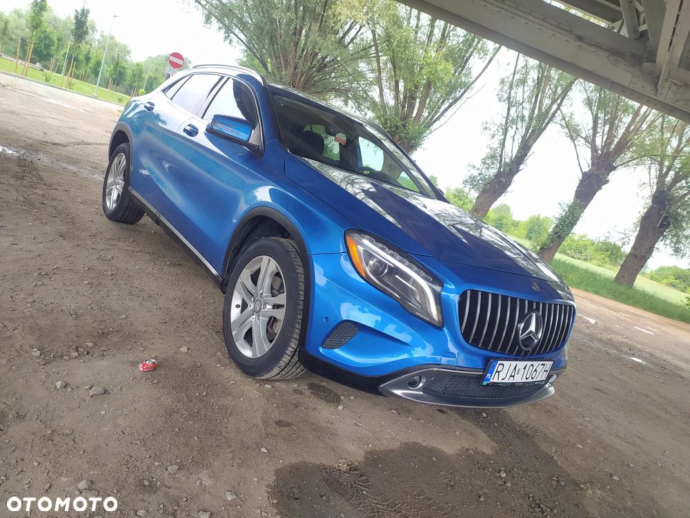 Mercedes-Benz GLA 250 4Matic 7G-DCT SCORE - 2