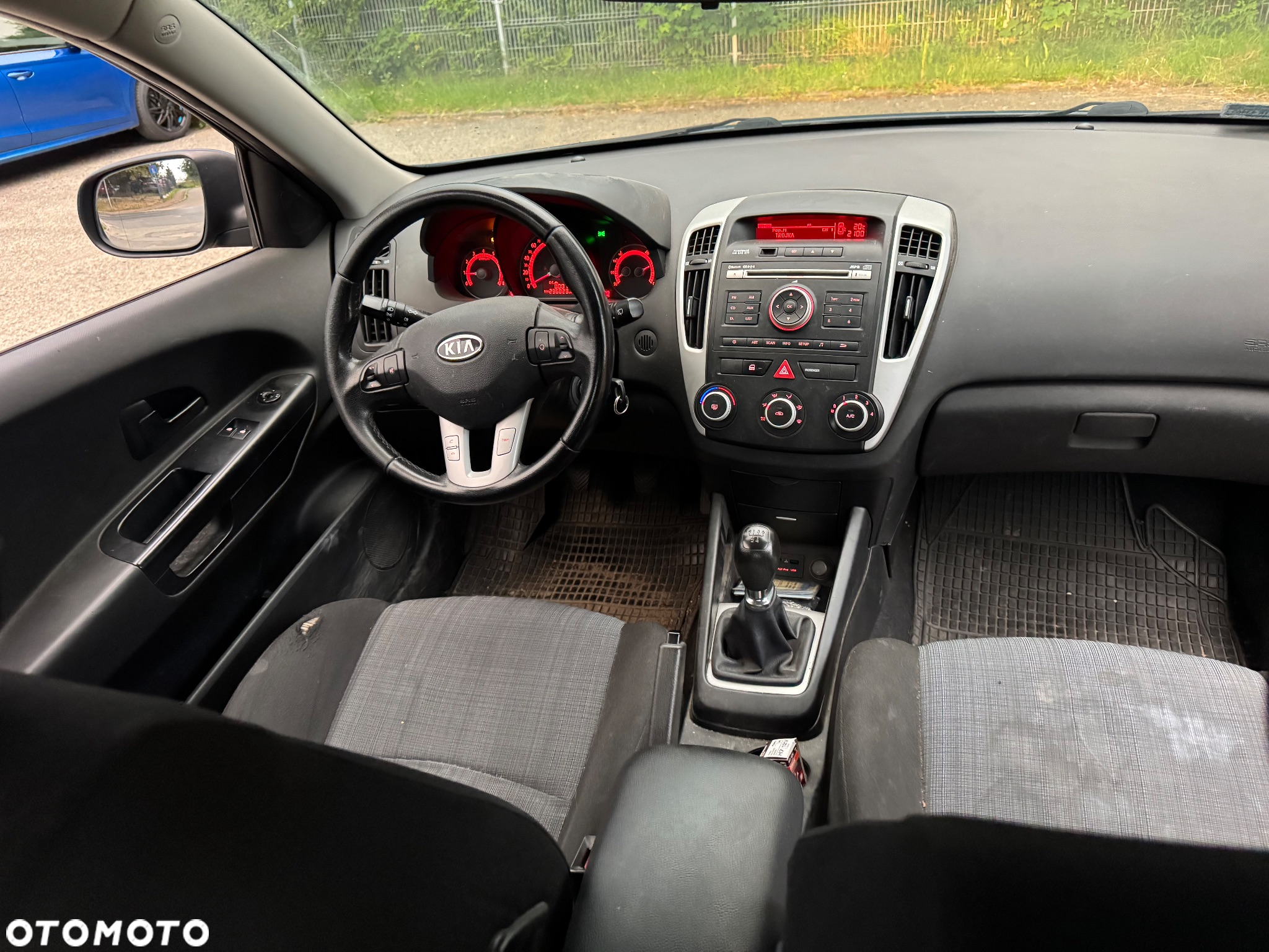 Kia Ceed - 21
