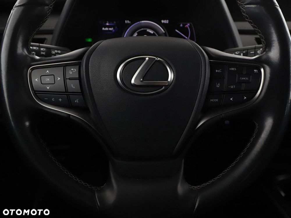 Lexus UX 250h Business Edition - 22