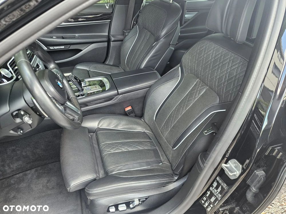 BMW Seria 7 750Ld xDrive - 27