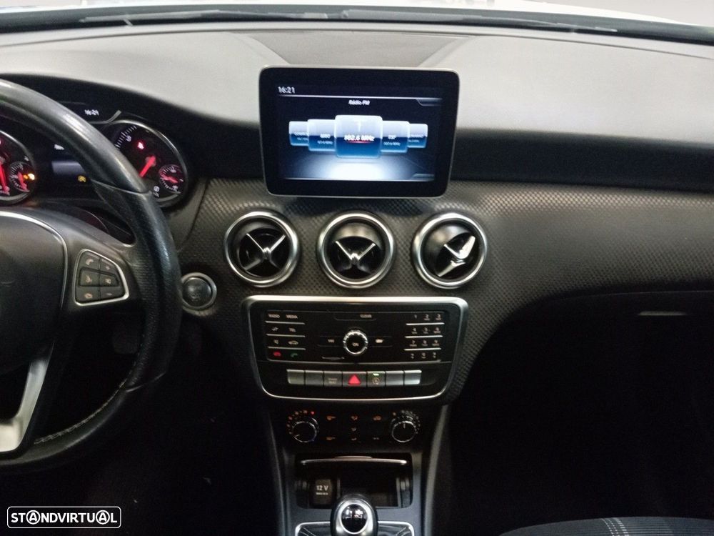 Mercedes-Benz A 180 Limousine - 11