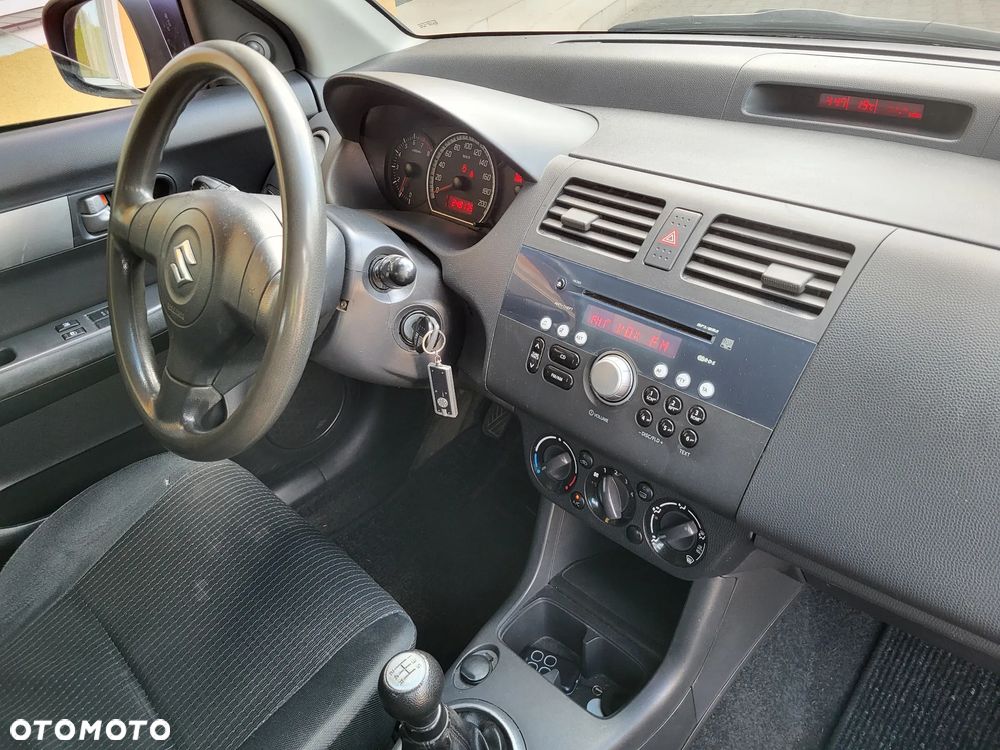 Suzuki Swift - 19