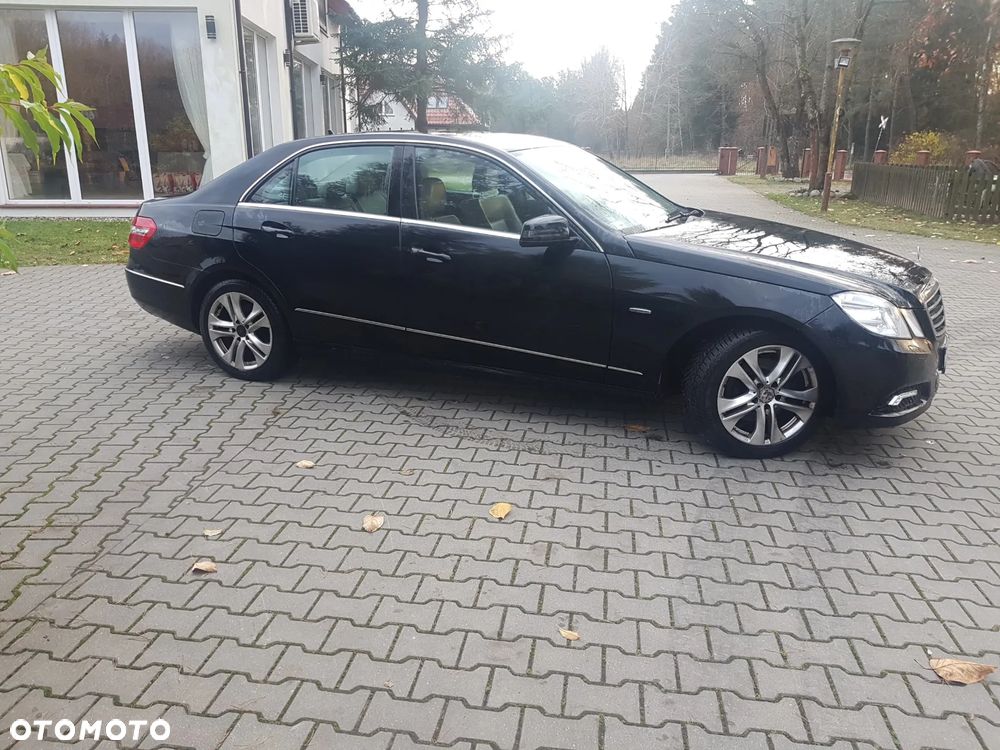 Mercedes-Benz Klasa E 350 CDI 4-Matic BlueEff Avantgarde - 2