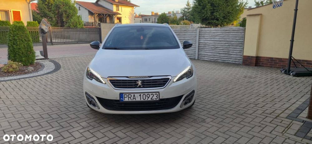 Peugeot 308 2015 photo 3