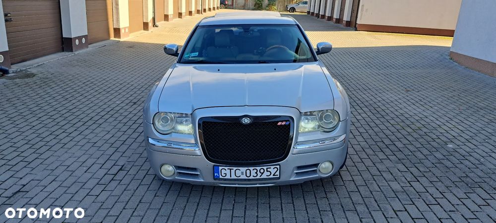 Chrysler 300C - 5