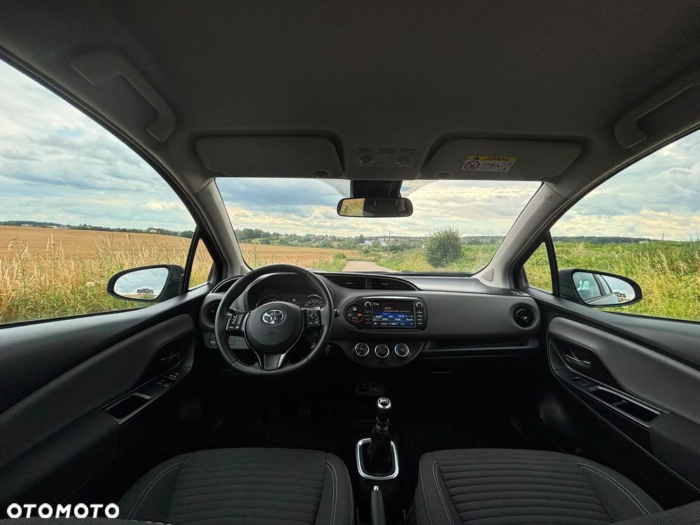 Toyota Yaris 1.5 Premium - 7