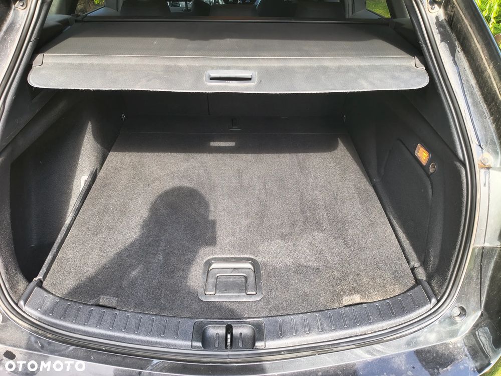 Toyota Corolla 2.0 Hybrid Style - 8