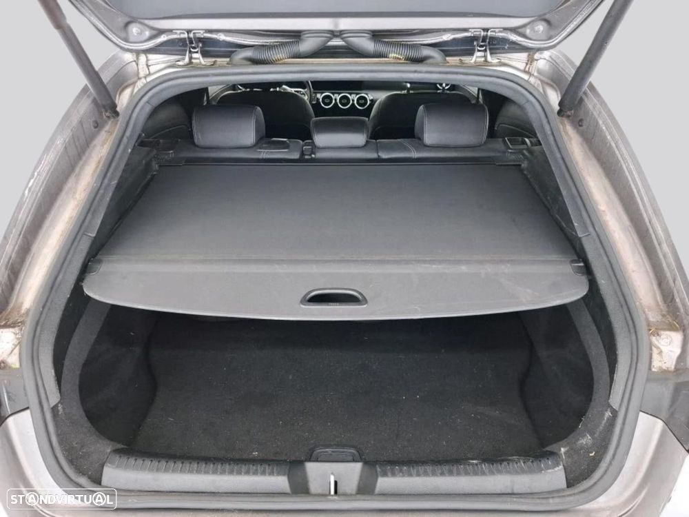 Mercedes-Benz CLA 250 - 11