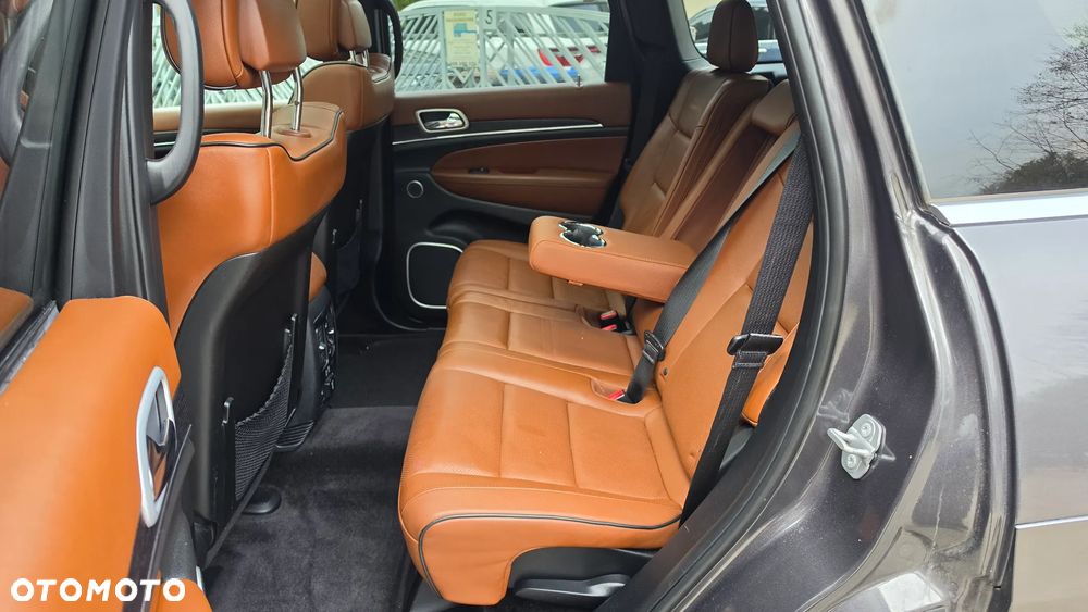 Jeep Grand Cherokee - 9