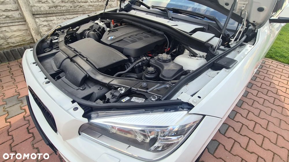 BMW X1 xDrive25d Sport Line - 12
