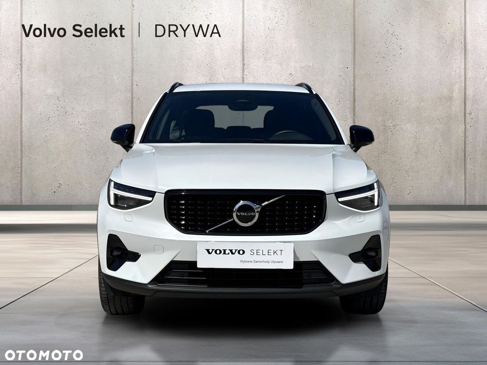 Volvo XC 40 B3 Plus Dark - 8