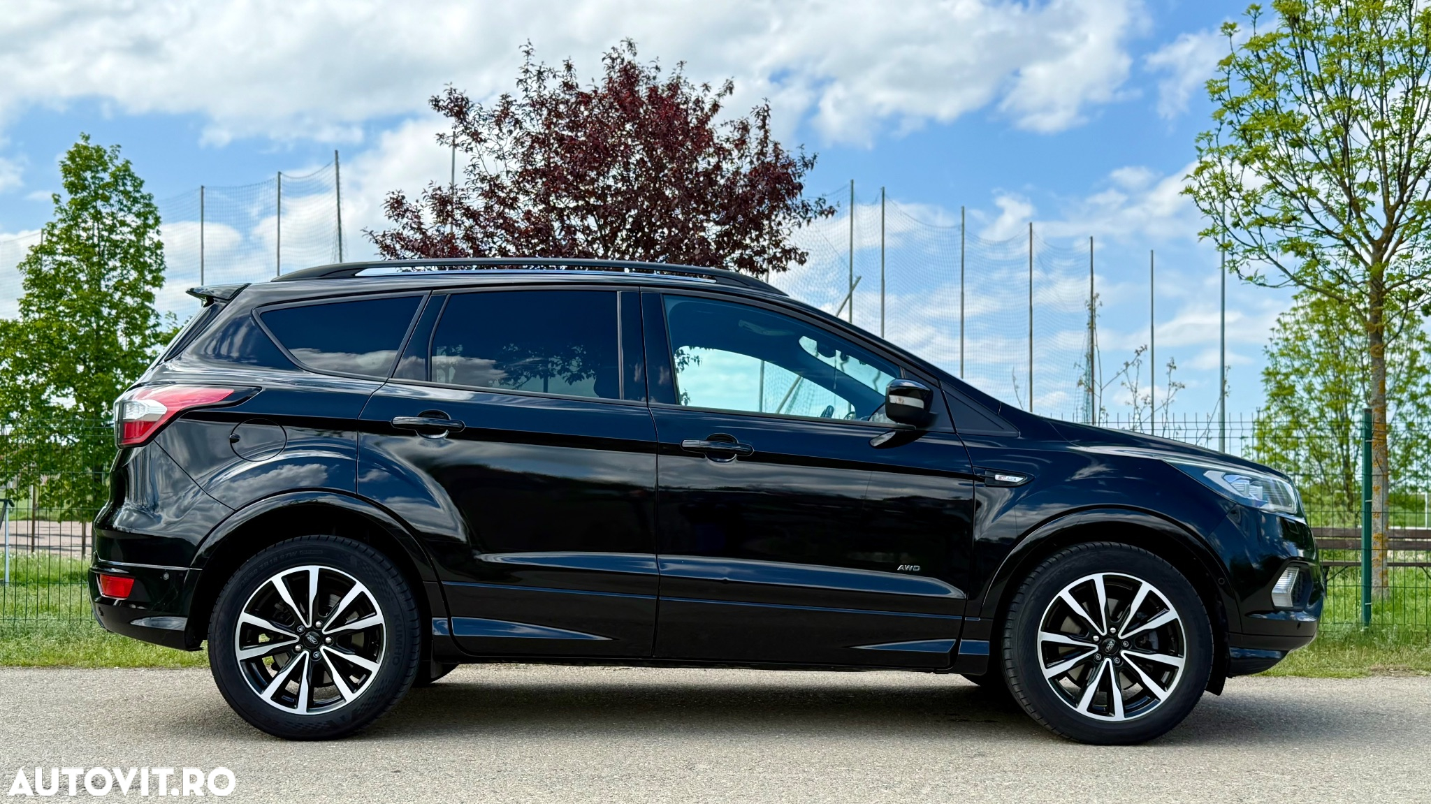 Ford Kuga 2.0 TDCi 4WD Powershift ST-Line - 40