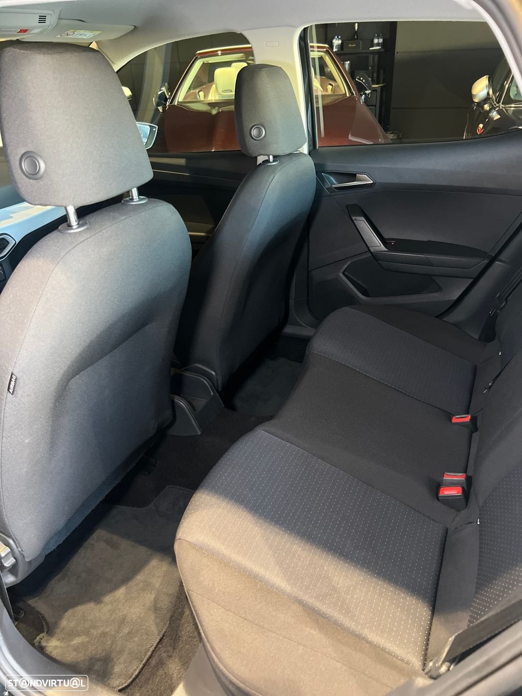 SEAT Arona 1.0 TSI Wave - 37