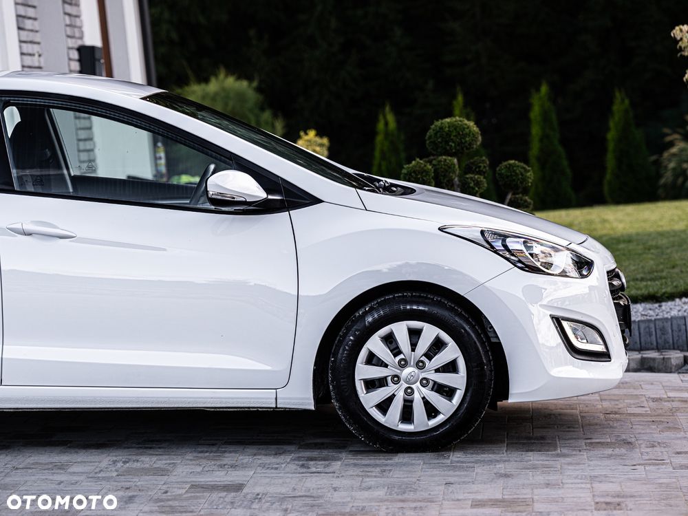 Hyundai i30 blue 1.4 Classic Navigation - 18