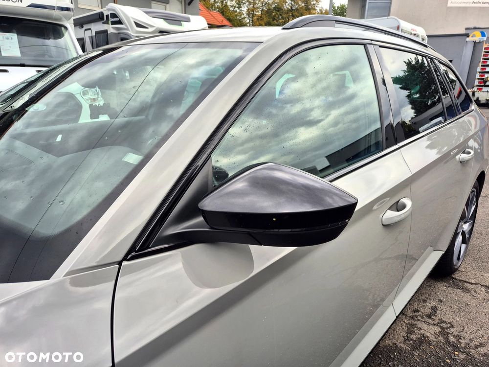 Skoda Superb 2.0 TDI SCR Sportline DSG - 19