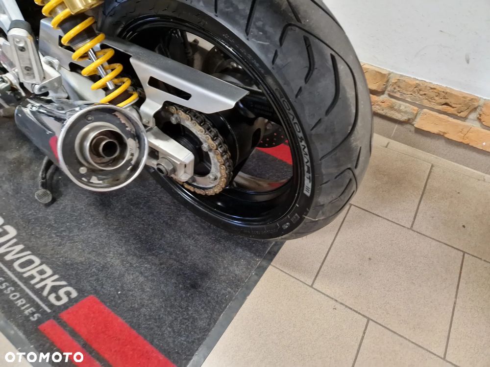 Yamaha XJR - 12