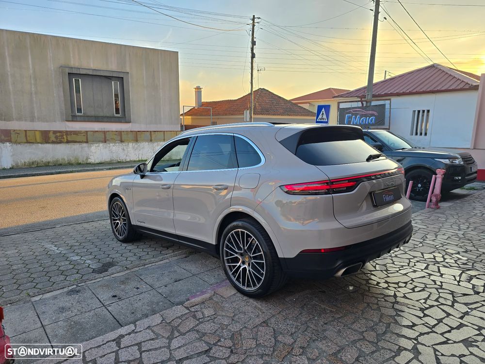 Porsche Cayenne E-Hybrid - 7