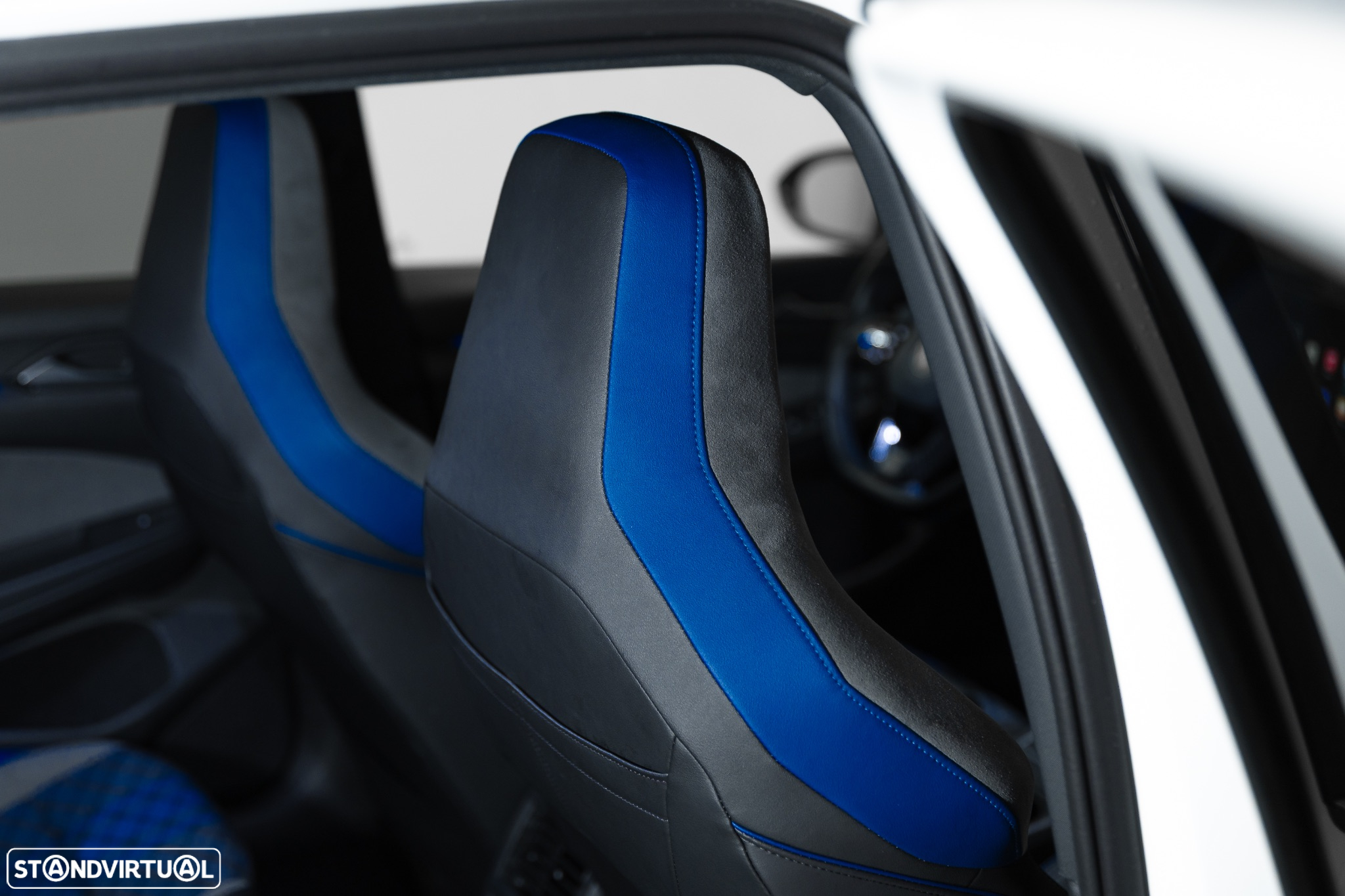 VW Golf 2.0 TSI R DSG - 19