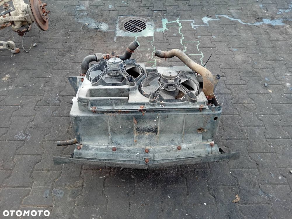 PAS PRZEDNI CHŁODNICE CHEVROLET CORVETTE C4 LIFT - 2