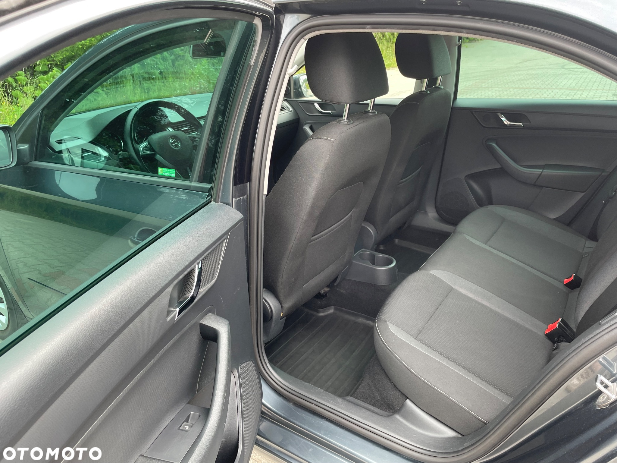 Skoda RAPID 1.2 TSI Ambition - 15