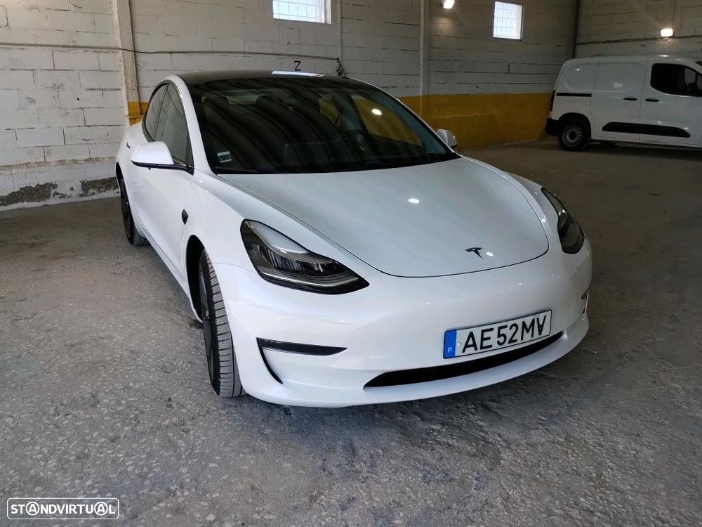 Tesla Model 3 Long-Range Dual Motor AWD - 4