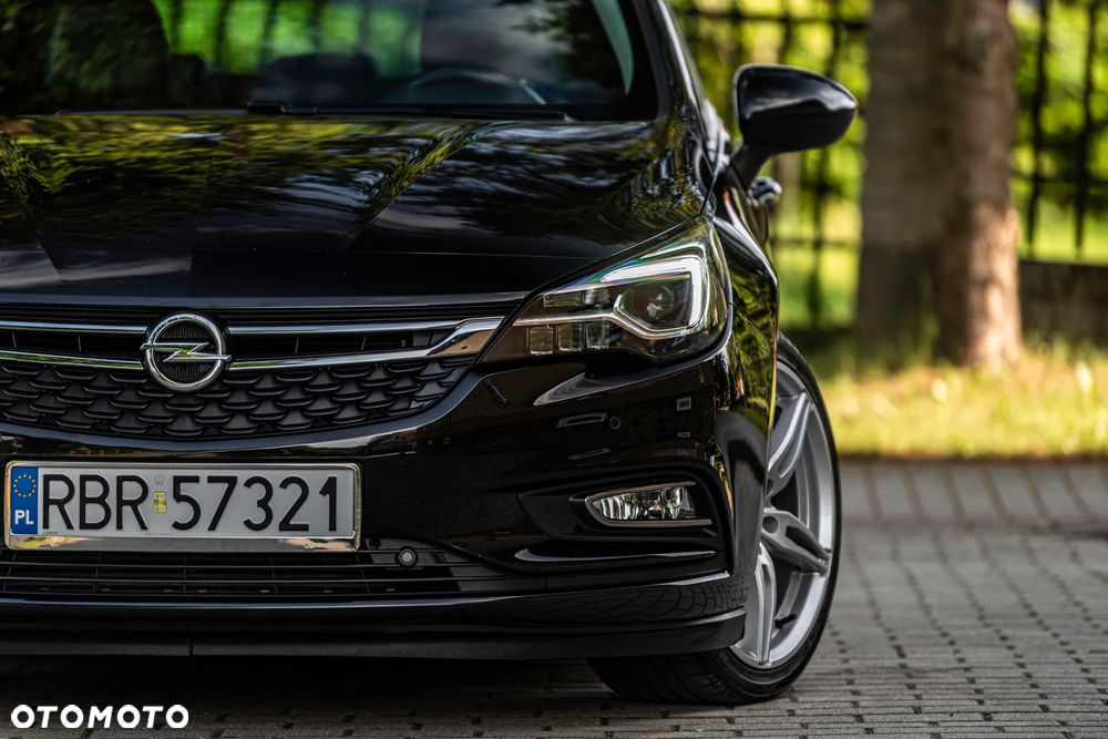 Opel Astra 1.6 Turbo Start/Stop Dynamic - 11