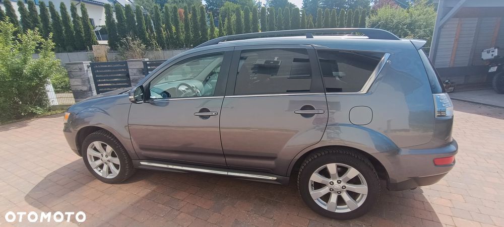 Mitsubishi Outlander 2.4 Instyle EU5 CVT - 3
