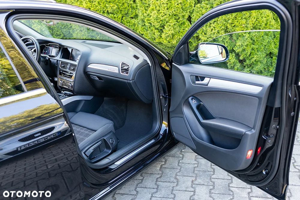 Audi A4 Avant 2.0 TDI DPF clean diesel quattro Attraction - 24