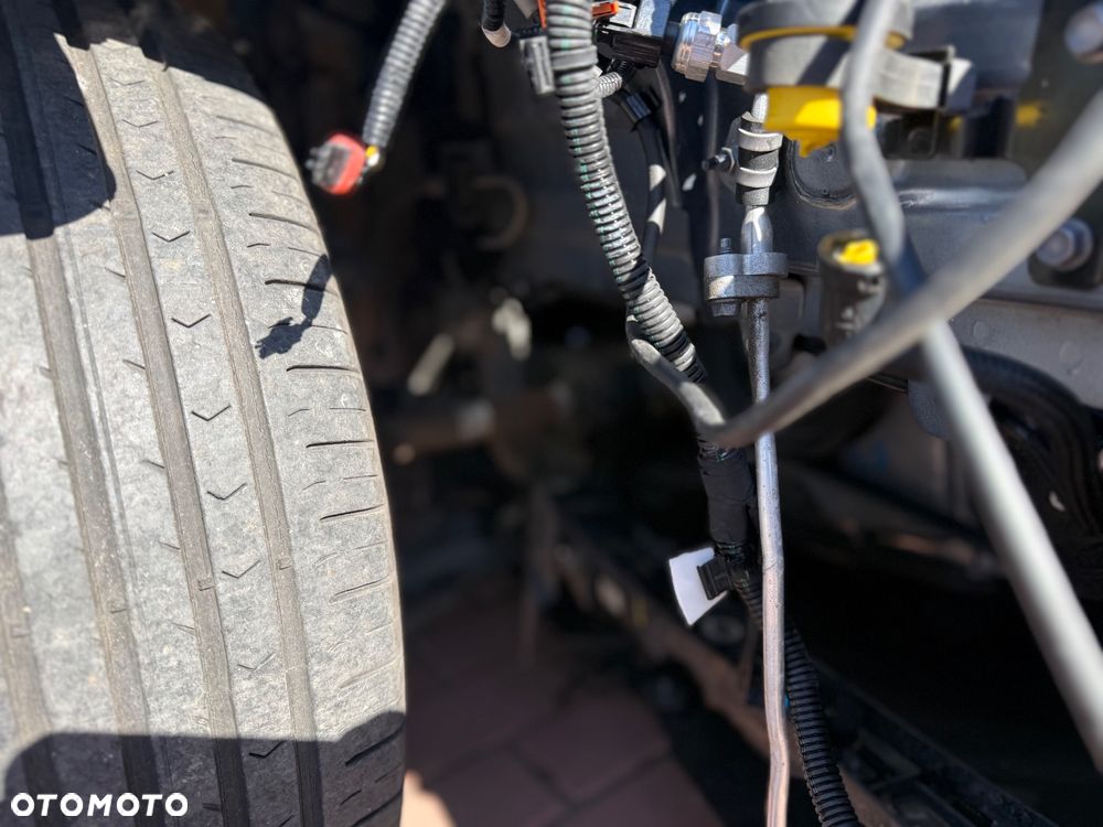 Renault Clio TCe 90 EVOLUTION - 18