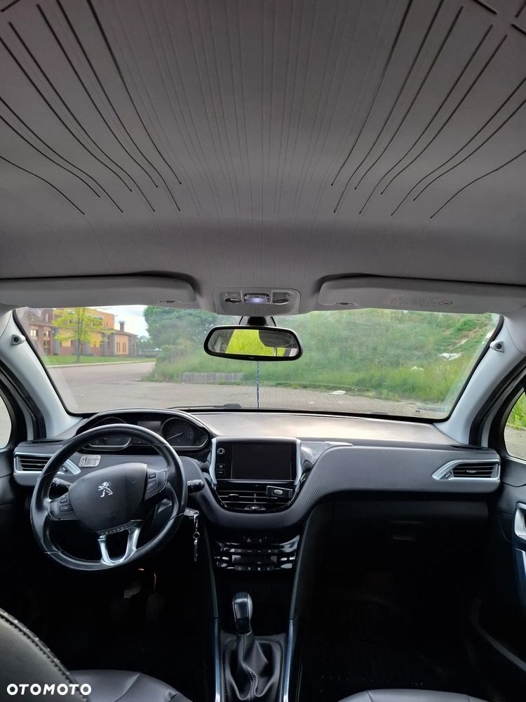 Peugeot 2008 1.6 VTi Allure - 13