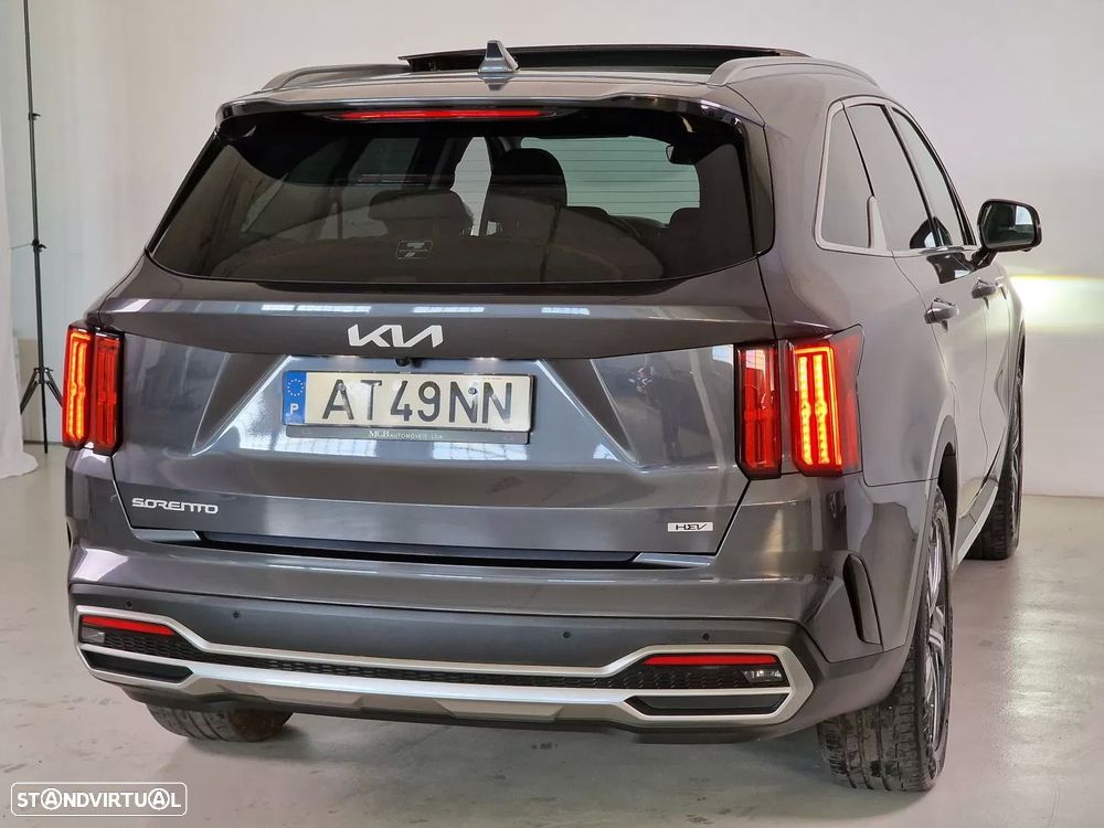 Kia Sorento 1.6 T-GDI HEV Concept - 17