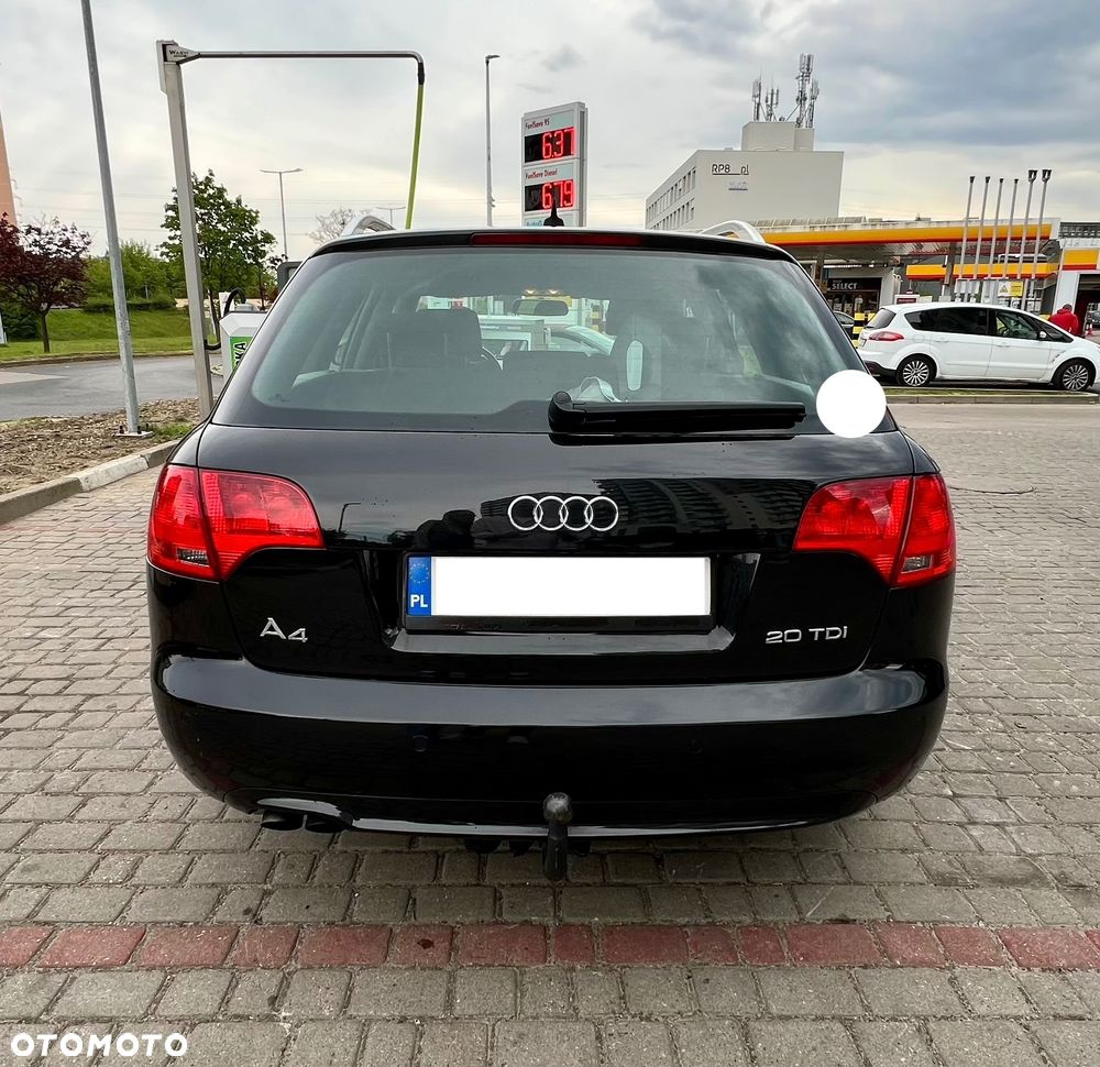 Audi A4 Avant 2.0 TDI - 7