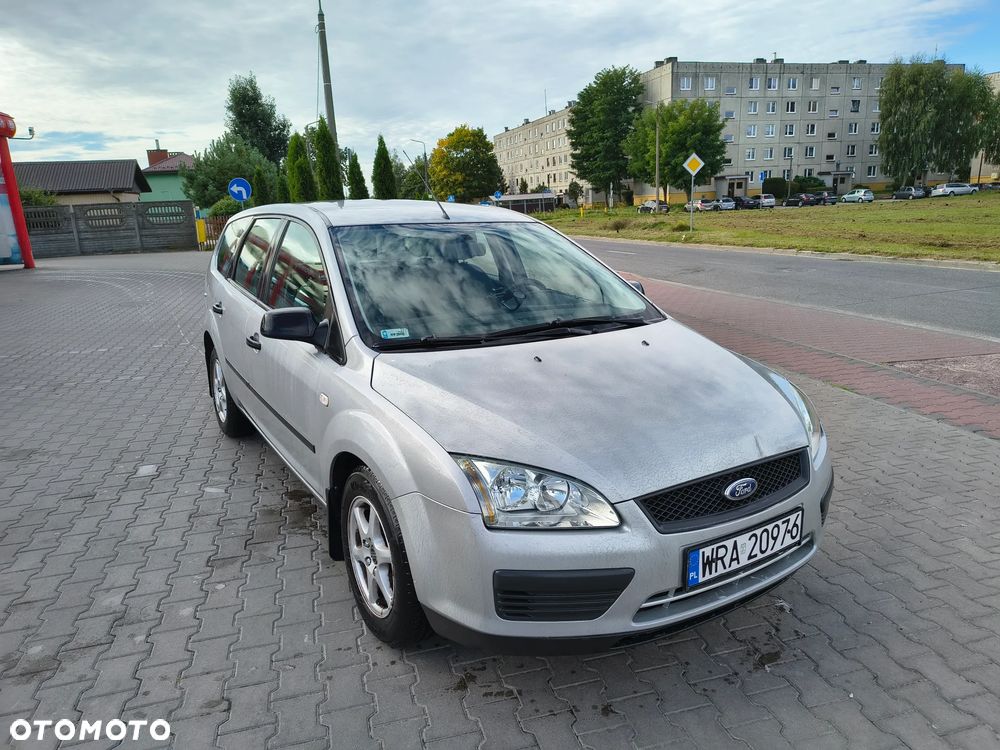 Ford Focus 1.6 Trend - 10