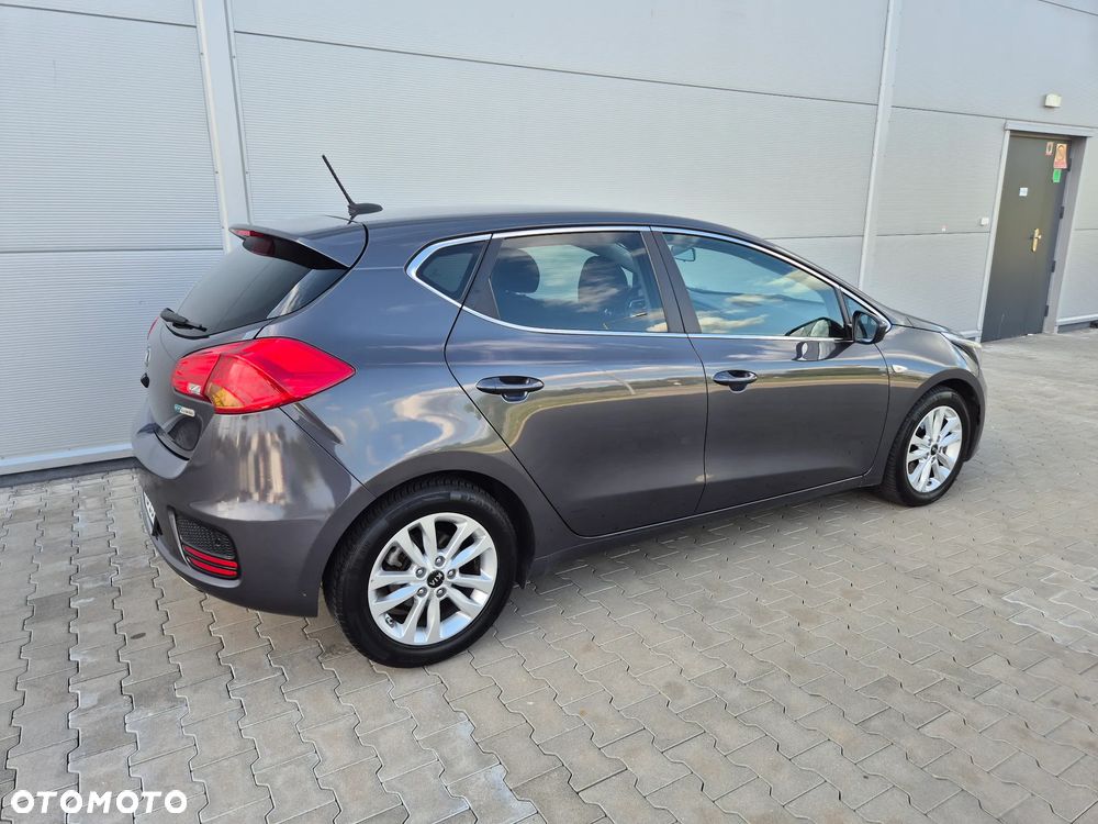 Kia Ceed 1.4 CVVT Dream Team Edition - 6