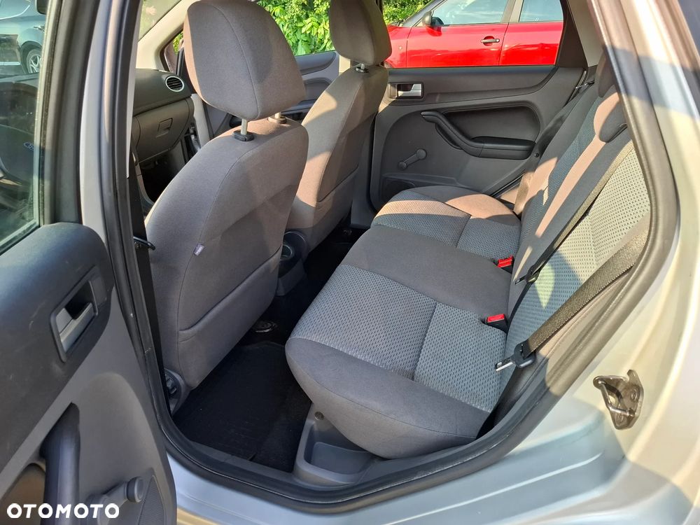 Ford Focus 1.6 TDCi Trend + DPF - 21