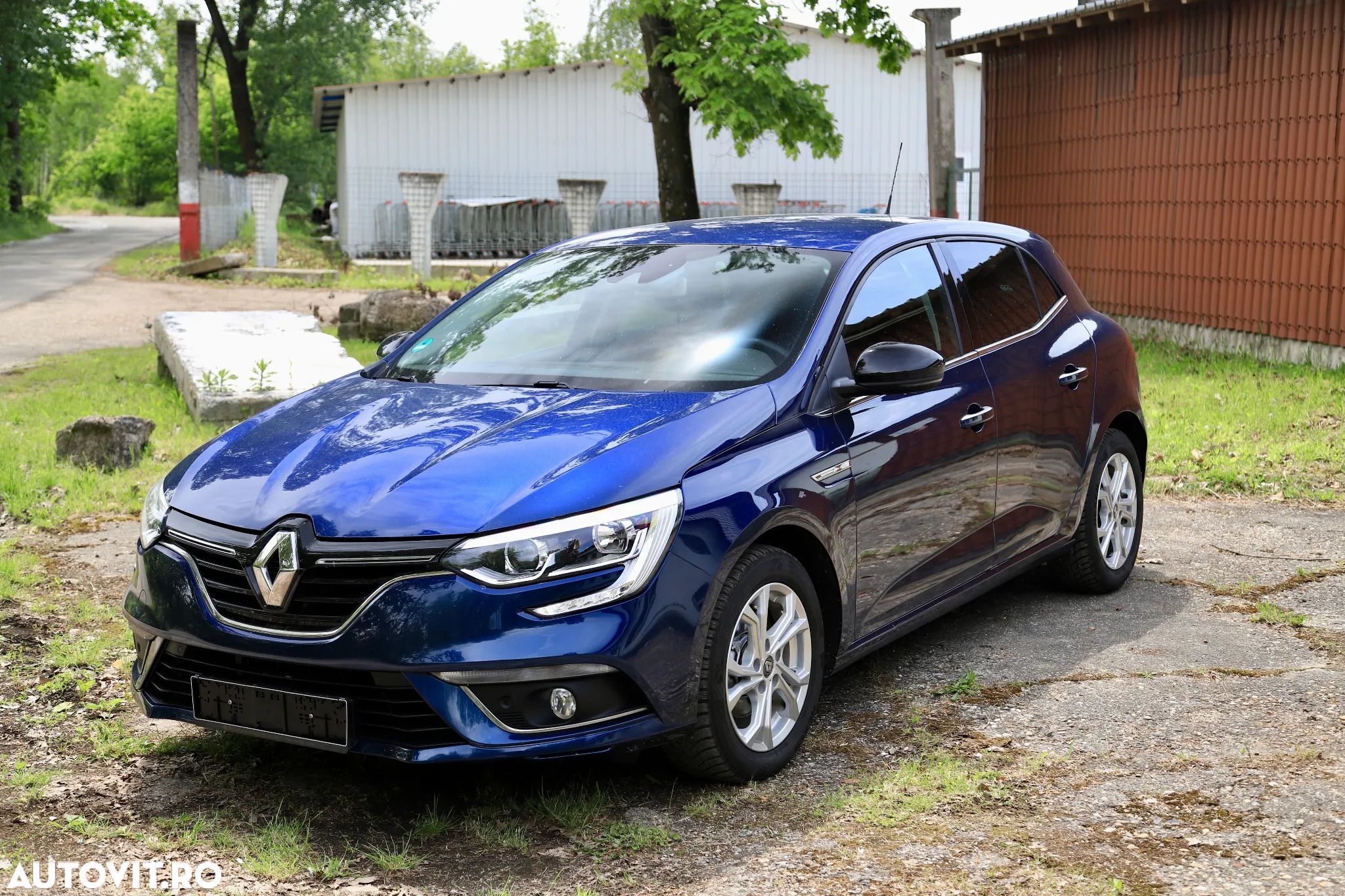 Renault Megane TCe 140 GPF LIMITED - 1