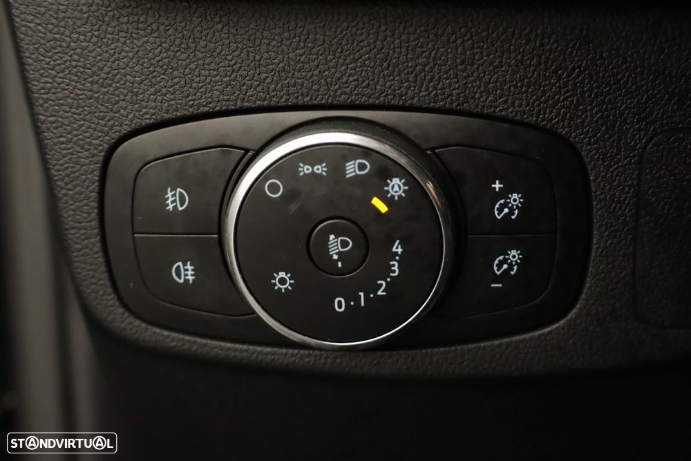Ford Focus SW - 19