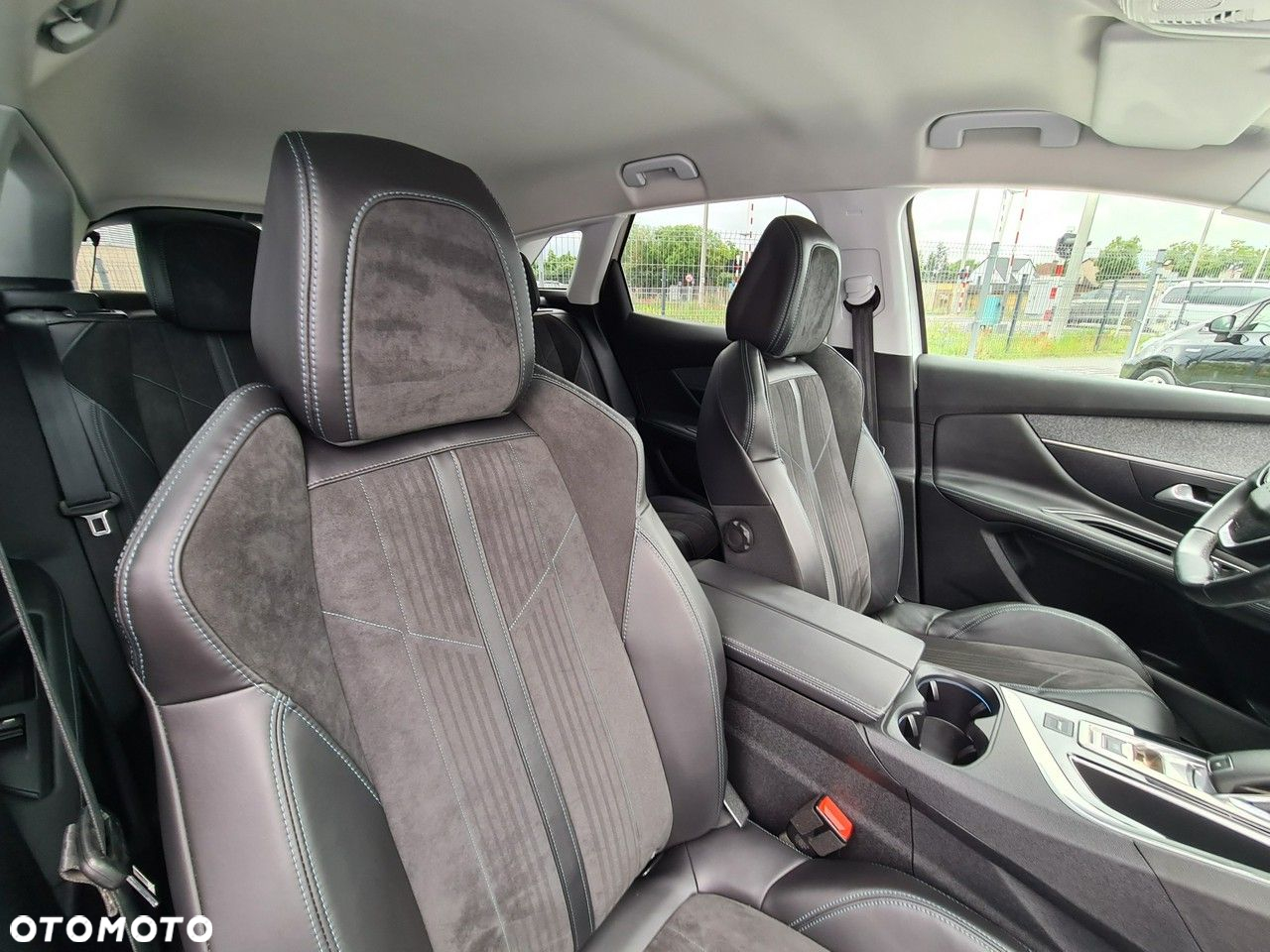 Peugeot 3008 1.2 PureTech Crossway S&S EAT6 - 32