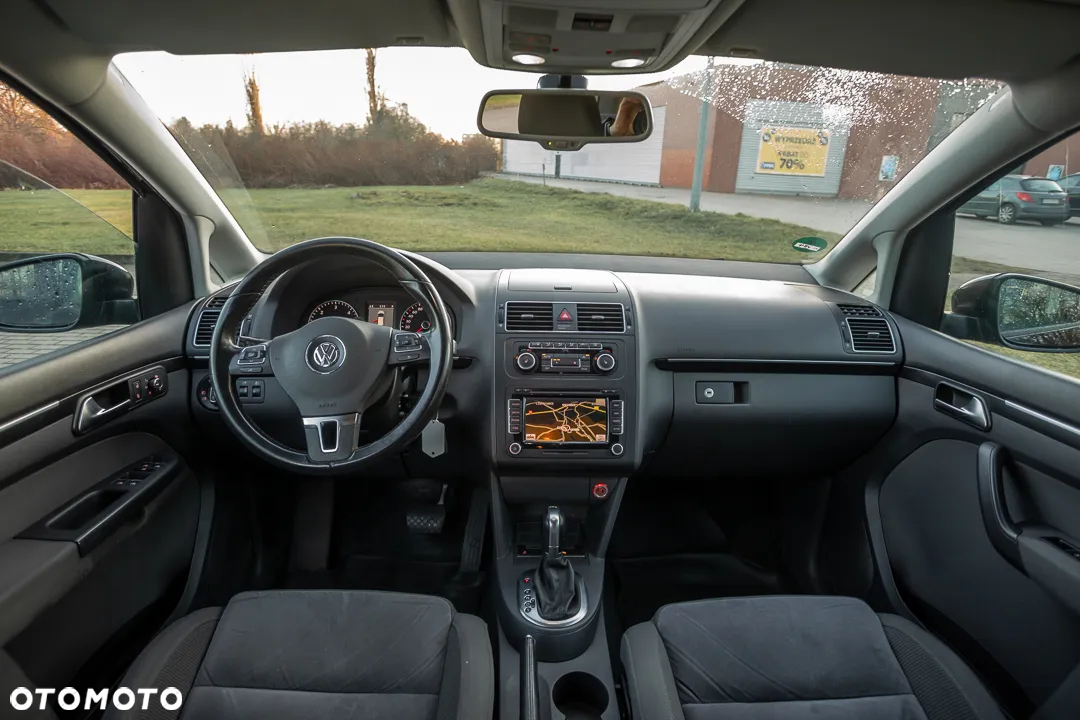 Volkswagen Touran 2.0 TDI DPF DSG Highline - 38