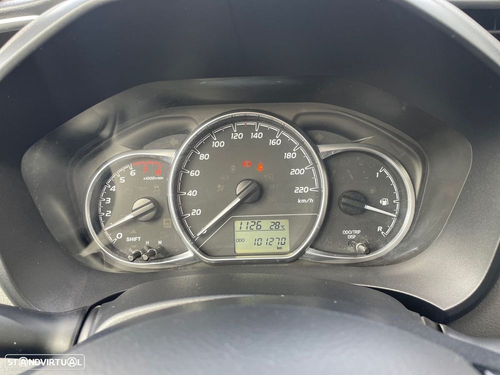 Toyota Yaris 1.0 VVT-i Comfort+P.Style - 17