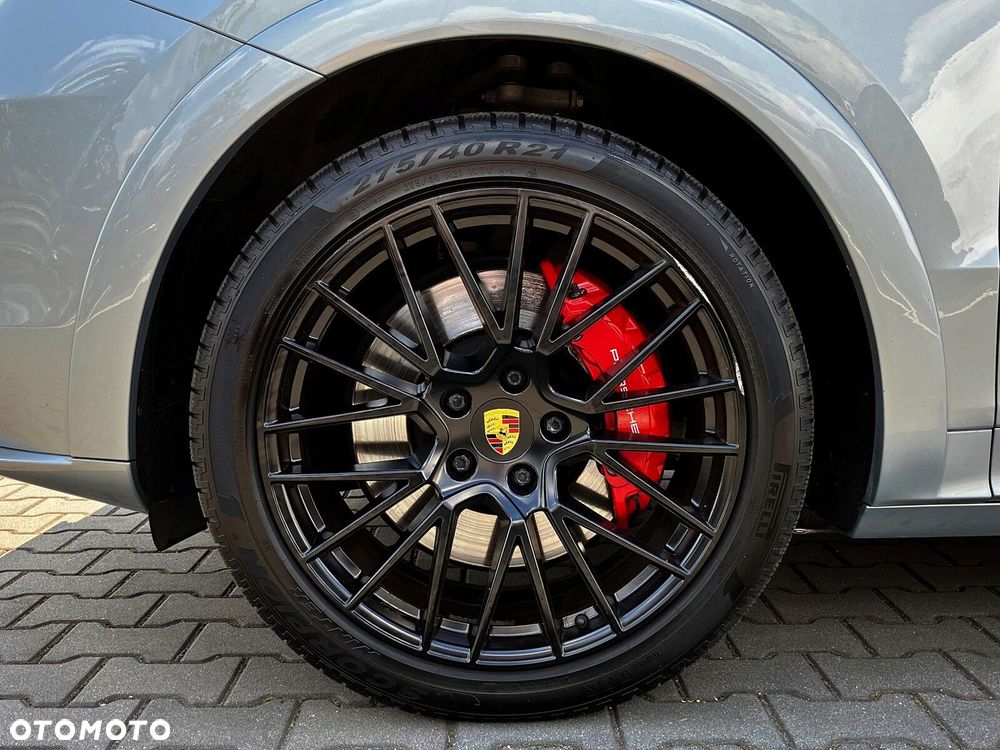 Porsche Cayenne - 11