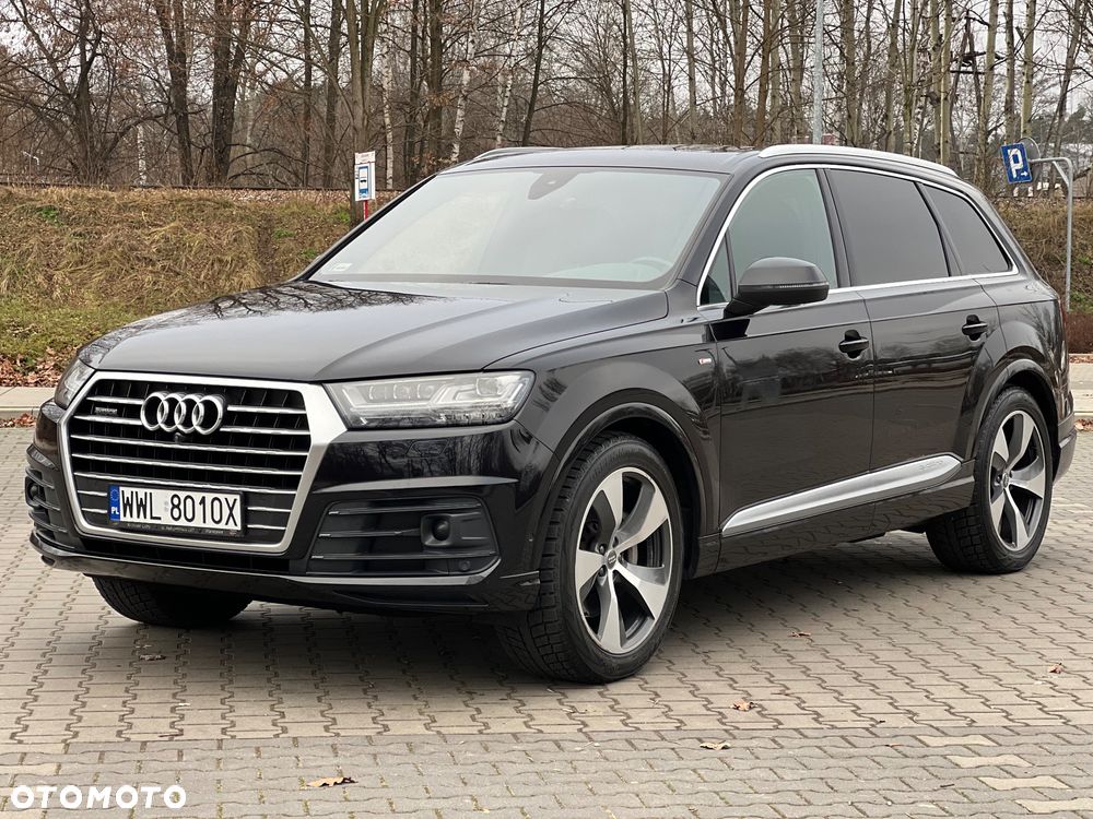 Audi Q7 - 1