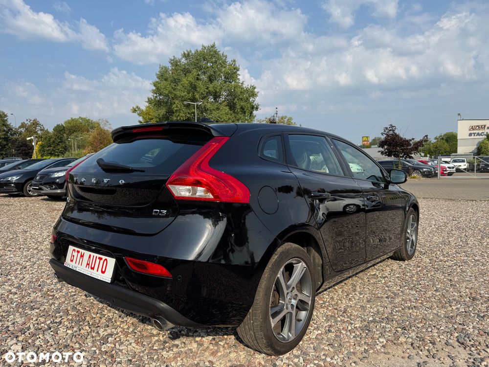 Volvo V40 D3 Drive-E Momentum - 12