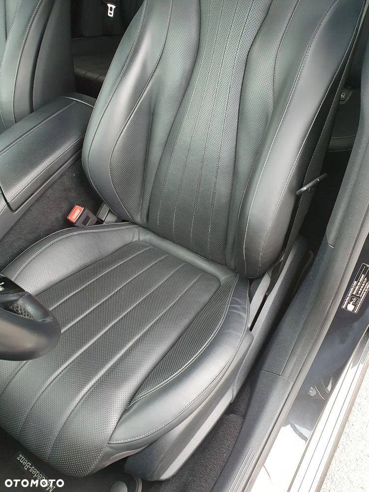 Mercedes-Benz Klasa E 400 d 4Matic 9G-TRONIC AMG Line - 22