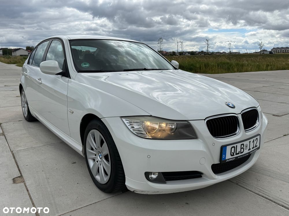 BMW Seria 3 318i Edition Lifestyle - 12