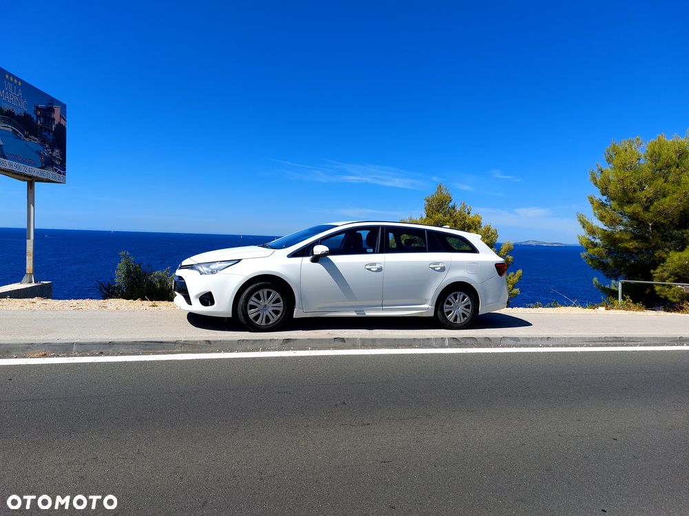 Toyota Avensis 1.8 Active - 5