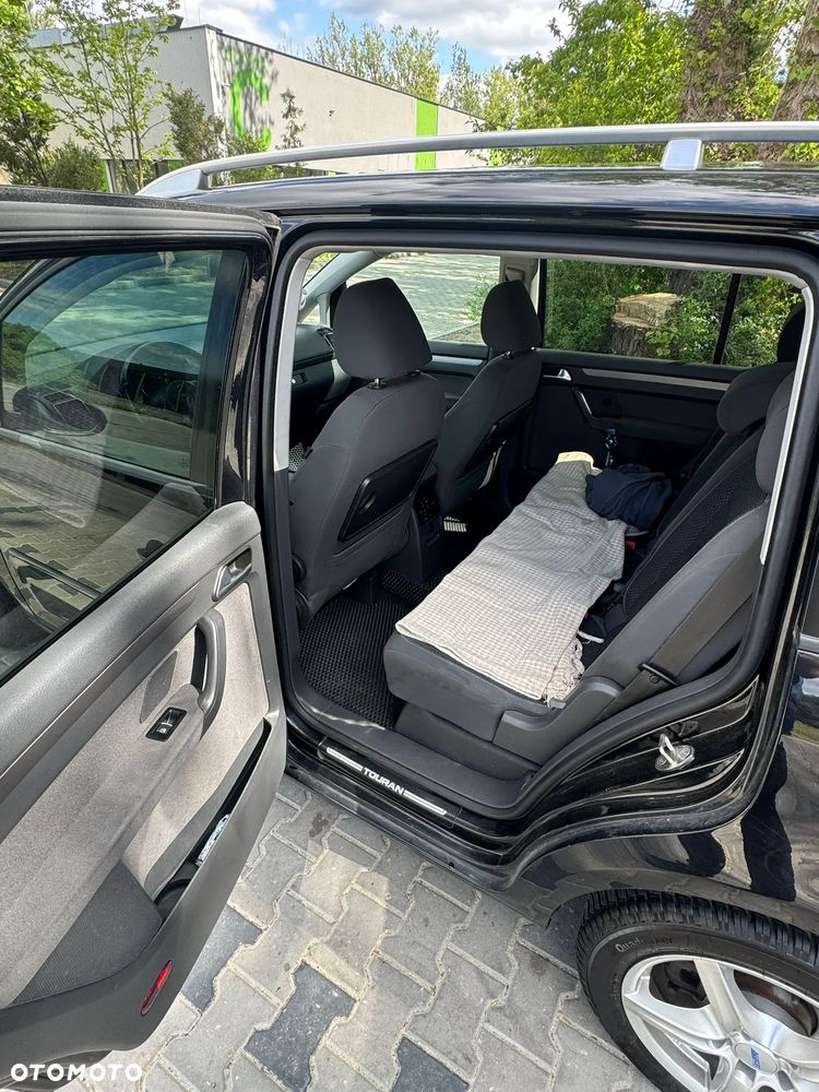 Volkswagen Touran 2.0 TDI Highline DSG - 18