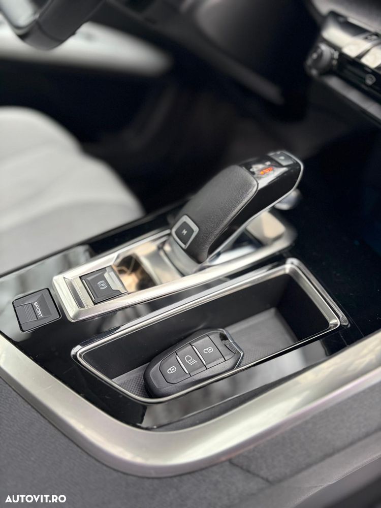 Peugeot 3008 BlueHDi 130 Stop & Start EAT8 Allure - 21