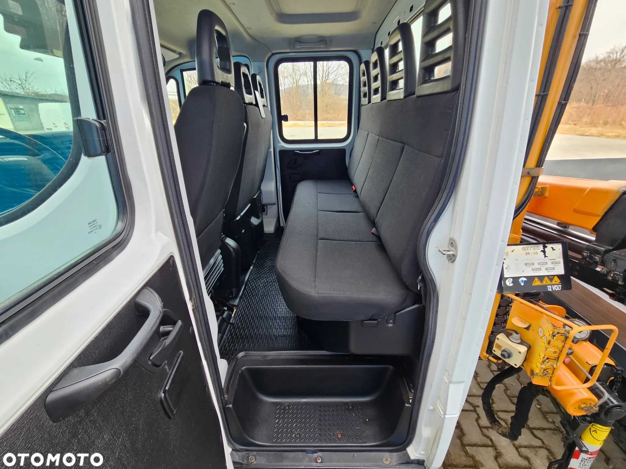 Iveco Daily 35c-15 Doka/Dubel Kabina Skrzynia 2.55M+HDS 9.5 M Effer 28/3S ! Klima ! 3.0 HPI *150 Km ! - 23